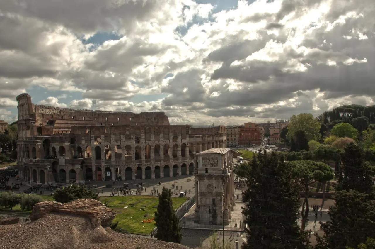 Intero Appartamento Nel Cuore Di Roma // Metro A~B~C Italy