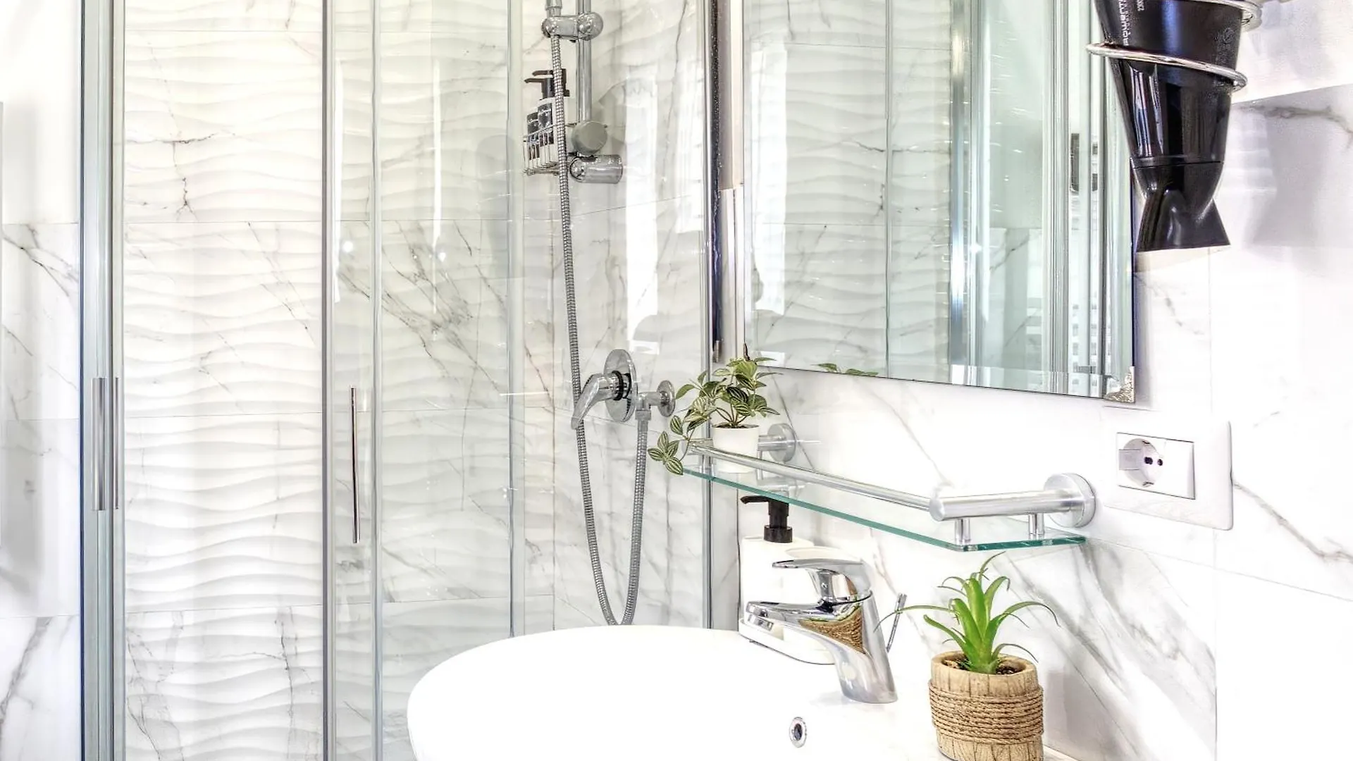 Intero Appartamento Nel Cuore Di Roma // Metro A~B~C Apartment Rome